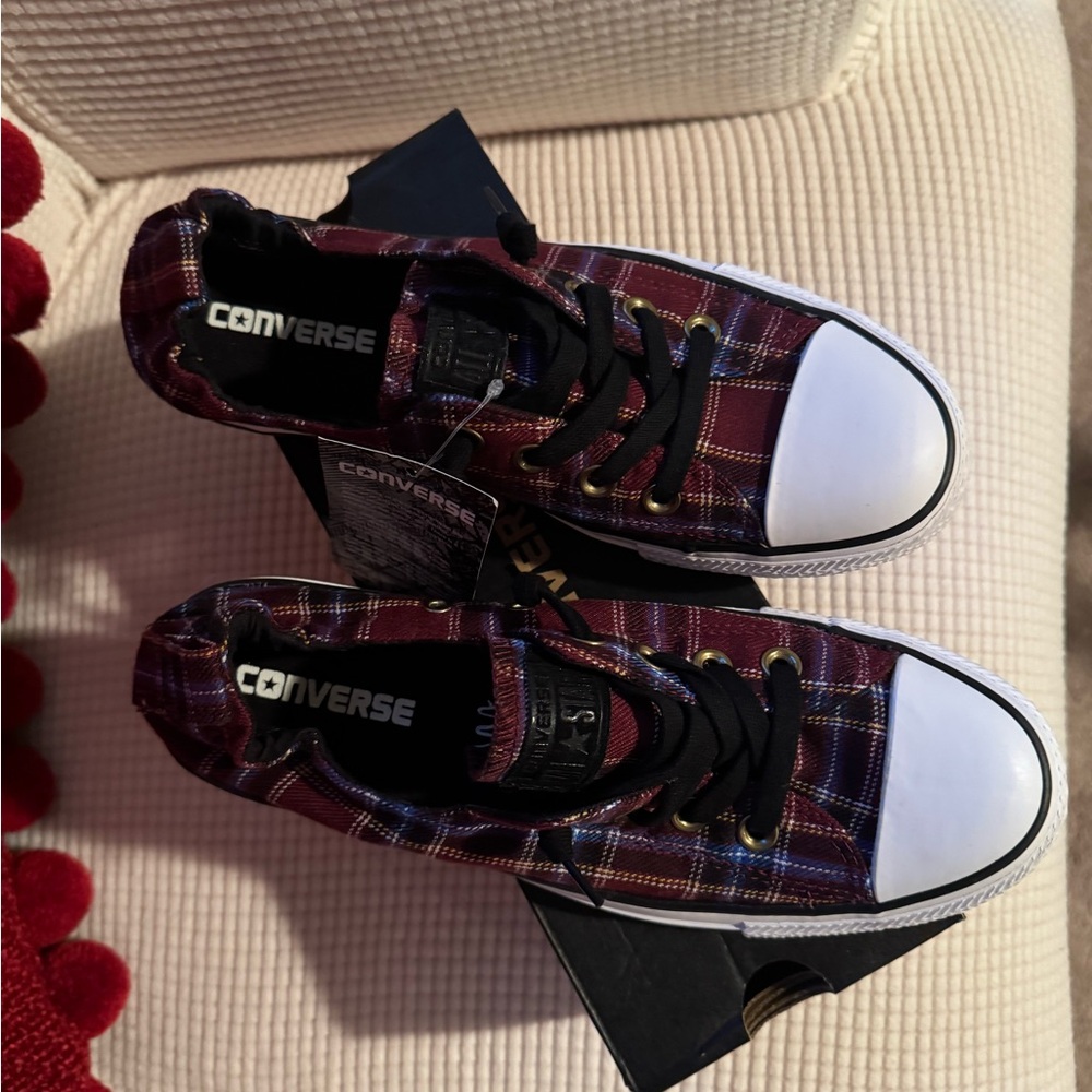 NWT Converse Shoreline sneakers women’s size 8